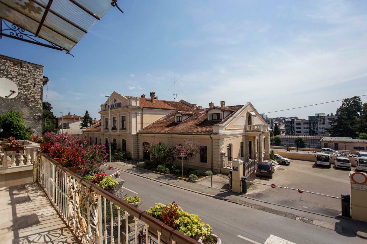 Emanuel Apartman Pula Zewnętrze zdjęcie