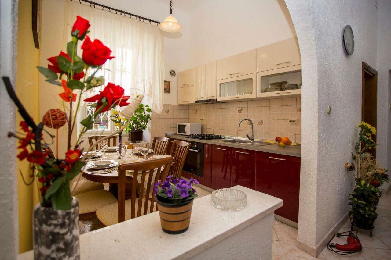 Emanuel Apartman Pula Zewnętrze zdjęcie