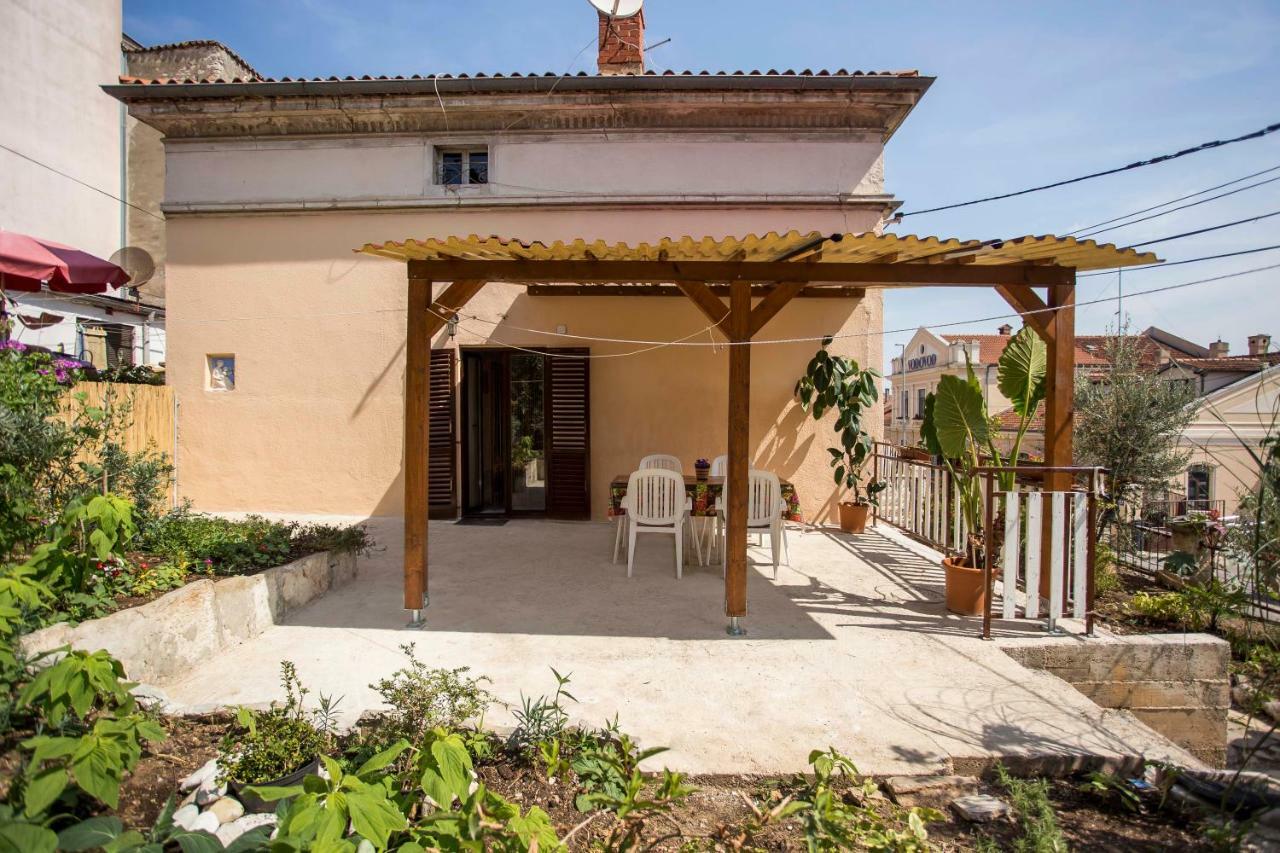 Emanuel Apartman Pula Zewnętrze zdjęcie