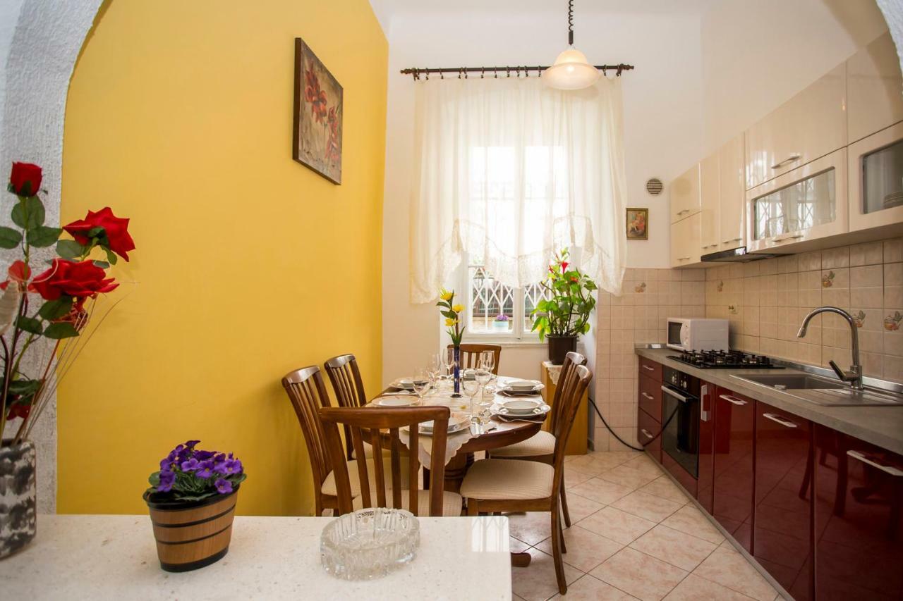 Emanuel Apartman Pula Zewnętrze zdjęcie