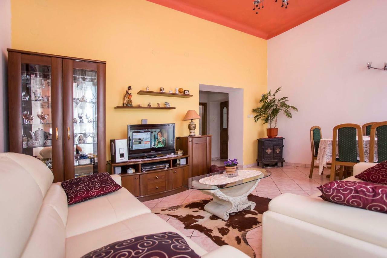 Emanuel Apartman Pula Zewnętrze zdjęcie
